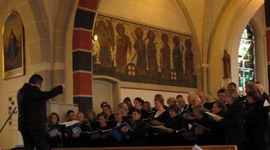 16 Kirchenmusik Festliches Konzert für Chor und Orchester Am Sonntag, den 07. Februar 2016 indet in der Sulinger St. Nicolaikirche um 17.00 Uhr ein festliches Konzert für Chor und Orchester statt.
