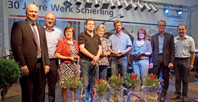 30 Jahre Webasto-Werk Schierling Familienfest mit 800 Besuchern Jährlich 700.000 Stück Leichtbausysteme SCHIERLING.