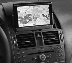 für Audio, Telefon und Navigation COMAND APS 1) Multimedia-System Mehrausstattung gegenüber Audio 50 APS: -- hochauflösendes 17,8 cm-farbdisplay, schnelle Festpl.-Navigation m.