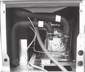 Anschlussdosen anschliessen (Elektroheizelement bei AP-AW0-1E (bauseits)) Anschlussdosen schliessen Leistungskabel in einem Schutzrohr bis zur Gebäudedurchführung und von da aus weiter bis zum