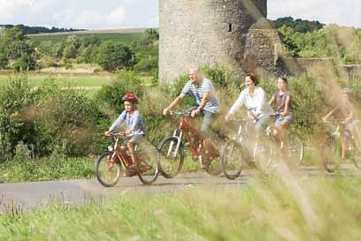 Auch weniger geübte Radfahrer und Familien finden in unserer intakten Naturlandschaft reizvolle Radtouren über weniger hügelige Strecken.