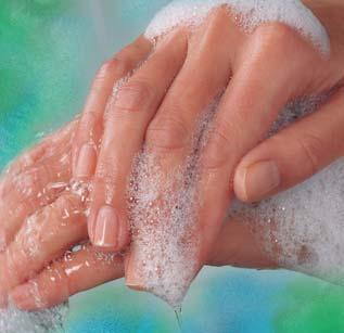 Maßnahme, um Infektionen und Produktkontaminationen vorzubeugen. Händehygiene beginnt dabei mit der persönlichen Hygiene jedes einzelnen, z. B.