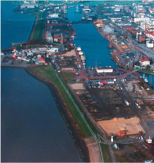 Nach der Fertigstellung des sogenannten Alten Hafens in 1830 begann der Bau des Neuen Hafens bis 1852 bzw. einschl. Erweiterungen bis 1871.