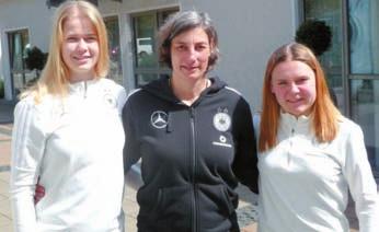 Jetzt absolvierte die weibliche U 17 des DFB ihren EM-Lehrgang in Barsinghausen, um drei Wochen später mit dem EM-Titel im tschechischen Pilsen erneutes Gold für den DFB zu holen.