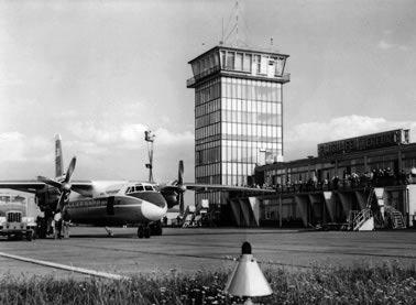 1935 als Fliegerhorst Erfurt-Bindersleben eröffnet, wurde das Areal nach dem Zweiten Weltkrieg als sowjetischer Militärflugplatz genutzt.