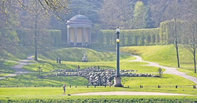 So weit die Blicke schweifen Kleve ist eingebettet in eine weite Parklandschaft mit dem barocken Denkmal Amphitheater.