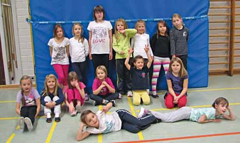 Allgemeines Mädchenturnen 6-9 Jahre In unserem Training können die 6 9jährigen Mädchen viel Spaß an der Bewegung haben.