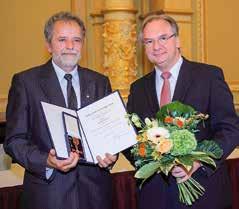 WWW.WERNIGERODE.DE WERNIGERÖDER AMTSBLATT Der Wernigeröder Siegfried Siegel wurde am 12. Oktober 2016 mit dem Verdienstorden der Bundesrepublik am Bande ausgezeichnet Ministerpräsident Dr.
