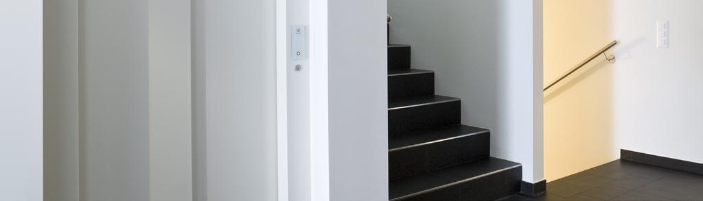 2. Ist der freie Raum sehr klein, so besteht die Möglichkeit Platz zu schaffen, indem man die Treppe verkürzt bzw. das Treppengeländer umbaut.