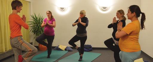 Yoga für Schwangere Yoga bietet in unserer schnelllebigen, kopflastigen Welt Schwangeren eine gute Möglichkeit, sich und ihren Körper besser wahrzunehmen.