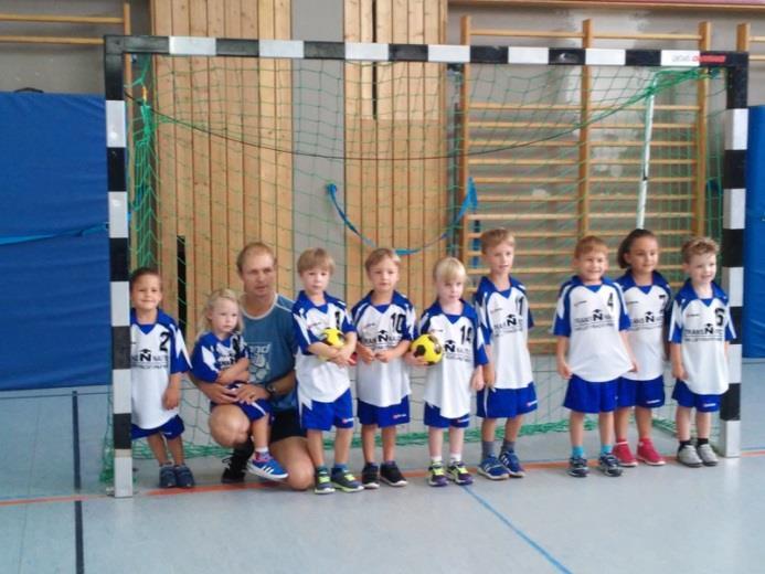 Betreut wurden die kleinen Handballerinnen und Handballer von Trainer Bastian Hartmann.
