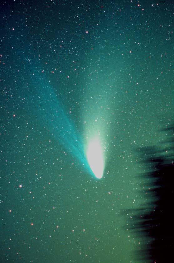 2. Aufbau der Kometen Die Kometenerscheinung Komet C/1995 O1 Hale-Bopp