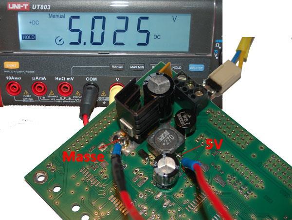 Die LightControl kann mit 9V 18V Gleichstrom und Wechselstrom versorgt werden. Mit Hilfe des Gleichrichters liegt immer die passende Polarität am Schaltregler.