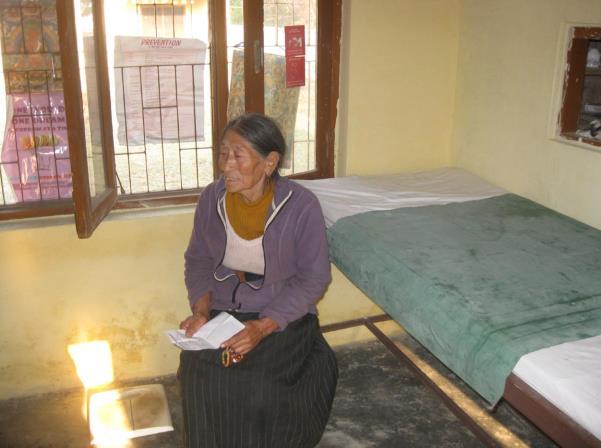Die Kranken-Station Um kranken Menschen dieser Siedlung und der umliegenden Dörfer zu helfen, sponsern wir einen Arzt, der einmal im Monat für einen Tag aus der Stadt dorthin fährt.