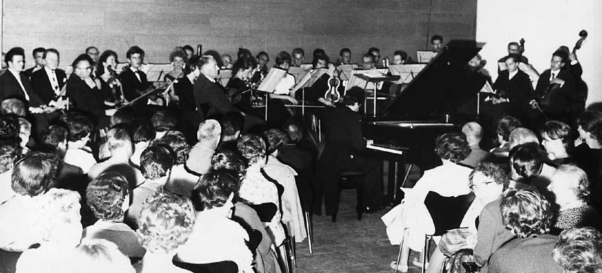 Gönnerkonzert, 1960, im Farelsaal zirka mochte das für die musikalisch anspruchsvollen Symphoniekonzerte nicht zu genügen.