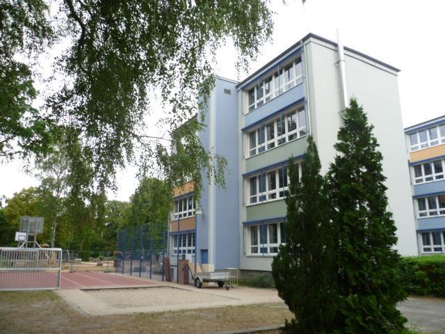 - 187 - Schule mit dem sonderpädagogischen Förderschwerpunkt Lernen Erkner 1. Träger: Landkreis Oder-Spree 2.