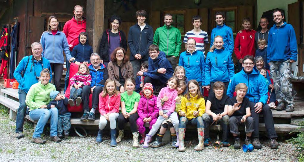 Traditionszeltlager an Pfingsten in Lofer Zusammen mit der Perchtoldsdorfer Familien- und Jugendgruppe Was bedeutet eigentlich Tradition?