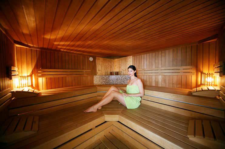 Bild: Sauna, Entspannungsangebote und leichtes Training verbessert die Stressresistenz Grund 2 - Stress und Hektik nehmen immer mehr zu Führt eine hohe Alltagsbelastung - also z.b. auch Stress dazu, dass Sie sich nicht ausreichend bewegen?