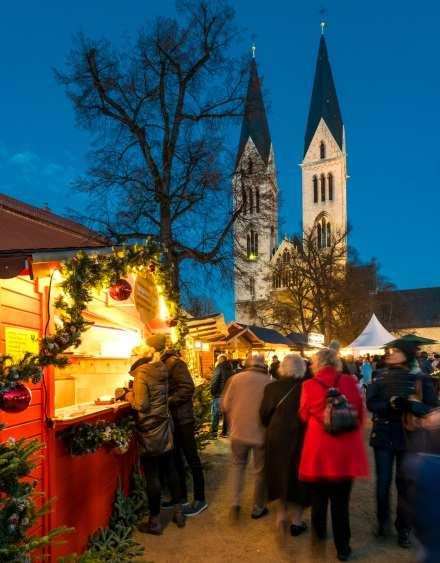 Weihnachtshöfe in der Altstadt Bereits ab Ende November wecken die Märkte in und rund um Halberstadt die Vorfreude auf das kommende Weihnachtsfest. Zum 1.