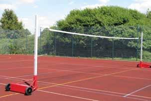 Aluminium volleyball posts 80 x 80 mm with block and tackle system. Aluminium Badminton-Pfosten aus dem bewährten Profil 80 x 80 mm oder Ø 83 mm, techn.