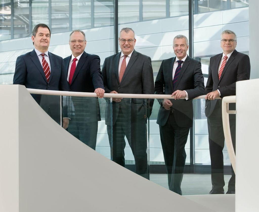 Vorwort Des Vorstandes + Im Bild von links: Dieter Hassel, Norbert Graefrath, Dr. Dieter Steinkamp, Dr.