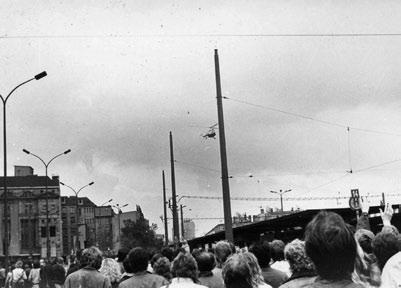 Oktober 1989 an der Zentralhaltestelle in Karl-Marx-Stadt Foto: BStU, MfS, BV