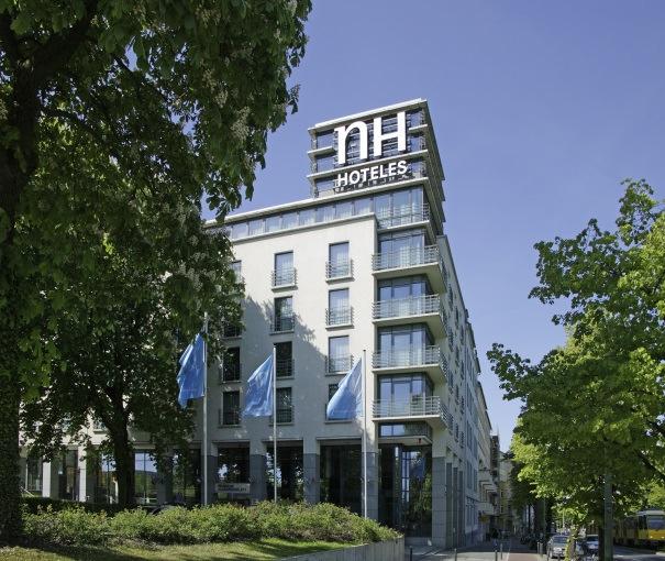 1,0 km) NH Hoteles Berlin Alexanderplatz (ca. 1,6 km) Holiday Inn Berlin City East (ca.