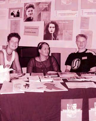 HIV AIDS Die LAG stellt sich vor: Auf der Bundespositivenversammlung 2002 Alles bleibt anders in Bielefeld stellt die LAG ihre Frauen- Vernetzungsstrukturen vor: ARIADNE, die Vernetzung positiver