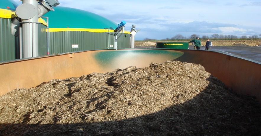 Bioenergie @ juwi Zahlen und Fakten: 4 Biogasanlagen 1 Holzpelletswerk 1 Holzhackschnitzel-Heizwerk 1 Energiekabine