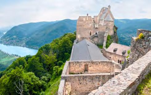 Gruppenangebote Seit mehr als 900 Jahren thront die Burgruine Aggstein hoch über dem Donautal. Grausame Geschichten und geheimnisvolle Sagen ranken sich um die Festung.