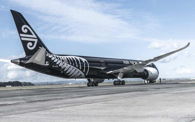 ESSEN UND TRINKEN Der weltweit bekannte Koch Peter Gordon hat für Air New Zealands Business Premier und Premium Economy Passagiere ein exklusives Bord-Menü entwickelt,