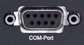 Montage 4.3.3 COM-Port Pin Steckerbelegung 1 NC 2 TX 3 RX 4 NC 5 GND 6 NC 7 NC 8 NC 9 NC Abb. 10 Steckerbelegung Com-Port-Anschluss Abb. 11 9-pol. COM-Port-Anschluss bzw.