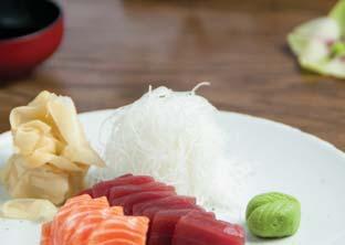 Masago, 14 Stück CEVICHE D Ceviche Sashimi wird mit Zitrusfrüchten und Olivenöl mariniert und pikant abgeschmeckt.