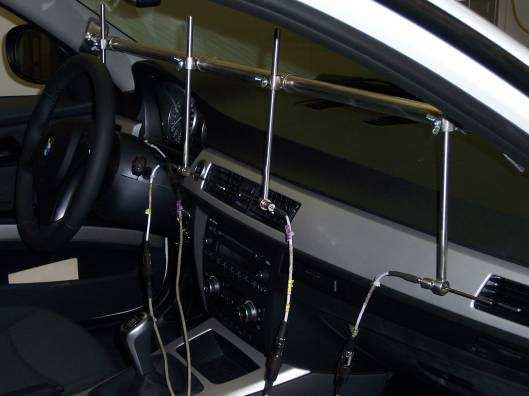 6 Messmethode Anordnung der Temperatursensoren im Fahrzeug Vor jedem Ausströmer im Armaturenbrettbereich werden Temperatursensoren angebracht Messung der