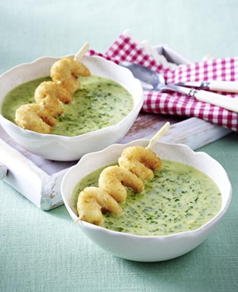 Kartoffel-Spinat-Suppe mit Knusper Garnelen Für 4 Personen Zubereitungszeit: ca.