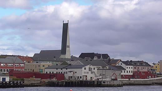 Tag die Vogelinsel Hornøya besuchen wollten, fuhren wir nach Vardø.