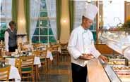 HOTELDIENSTE Rezeption, Wechselstube, Restaurant (Frühstück und Abendessen in Buffetform), Französisches