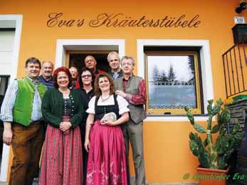 34 Kräuterstübele Pferdezuchtverein Eva s Kräuterstübele Am 15. Mai durfte ich unter Beisein zahlreicher Gäste Eva s Kräuterstübele feierlich eröffnen.