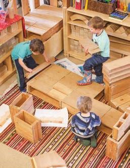 Seit über 100 Jahren hat die Pädagogik das Spiel mit Bausteinen als wirkungsstarken Lernbereich hervorgehoben.