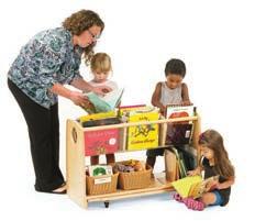 Die interessante Form der Stöber-Box lädt kleine Kinder regelrecht zum Erkunden ein.