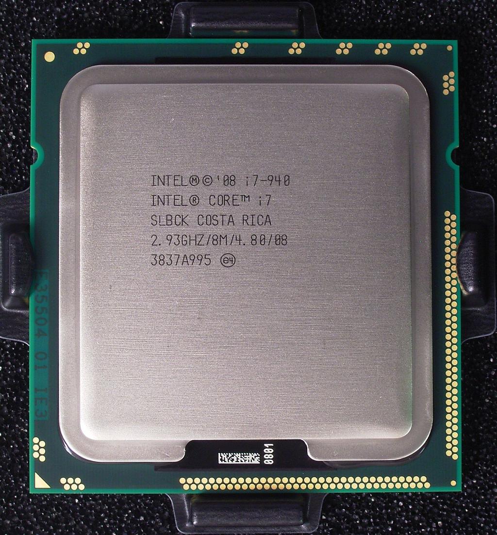 CPU Virtualisierung Virtuell vs Physik Seit November 2005 Hardware-Unterstützung für Virtualisierung Intel VT-x Einführung mit Pentium 4 Einführung eines parallelen