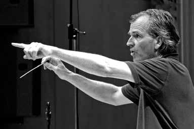 . sinfoniekonzert Peter Hirsch Peter Hirsch Peter Hirsch zählt nicht nur zu den profiliertesten Dirigenten Neuer Musik, sondern wandelt auch immer wieder mit außergewöhnlichen, dramaturgisch