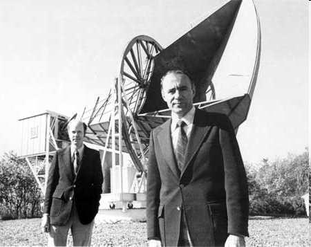 Kosmische Hintergrundstrahlung Arno Penzias und Robert Wilson 1964 III.
