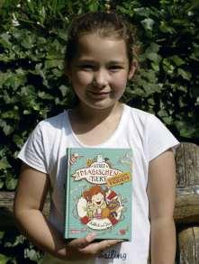 LESEN. HÖREN. SPIELEN 5 Veronique Ivanko, zehn Jahre, Klasse 4b der Luitpoldschule, hat das Buch Die Schule der magischen Tiere Endlich Ferien: Rabbat und Ida von Margit Auer gelesen.
