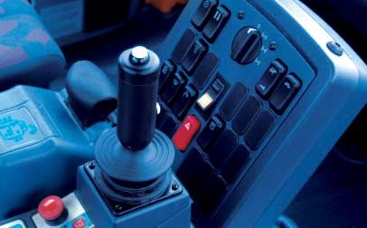 Integrierte Antriebe Passend für sämtliche Einsätze: die integrierte 1- oder 2-Kreis-Arbeitshydraulik und für den oberen Leistungsbereich die Leistungshydraulik VarioPower.