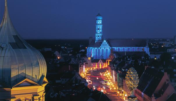 am Standort Augsburg ist einzigartig. Dazu ist Augsburg eine wunderschöne Stadt mit mehr als 2.000 Jahren Geschichte.