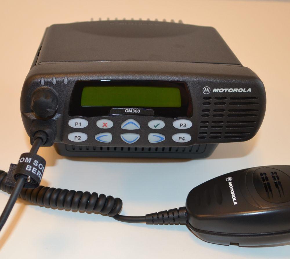 Tasche, Clip und Ersatzakku Motorola DM4600 *