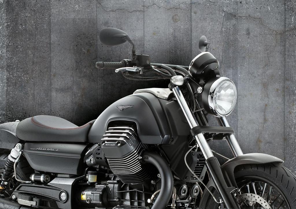 auffällig / aggressiv / anders als andere Die Moto Guzzi Audace ist Blickfang. Schwarz ist die dominierende Farbe.