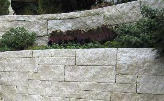 piedra T 18 L 30-60 cm 3 Schichthöhen, doppelhäuptig gespalten und getrommelt, Stoss und Lagerfugen gesägt 100310 Rebmauerwerk H 8/16/24 cm 520