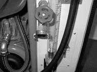 Zugankerschrauben lösen, Pumpe entfernen, Rotor aus dem Stator herausdrücken und sorgfältig reinigen. Druckflansch oder Nachmischer (ROTOMIX oder ROTOQUIRL) reinigen.